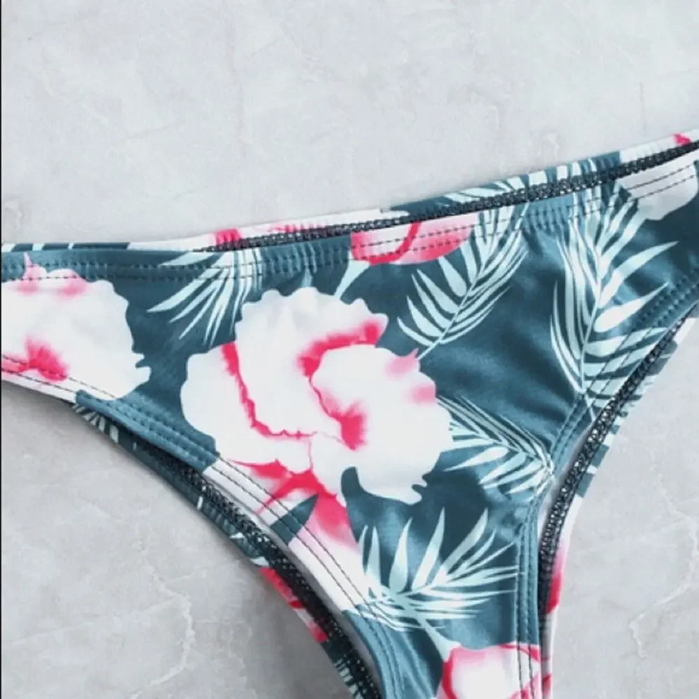 Floral Print Scoop Neck Bikini Two Piece Swimsuit Removable Padding Size Medium